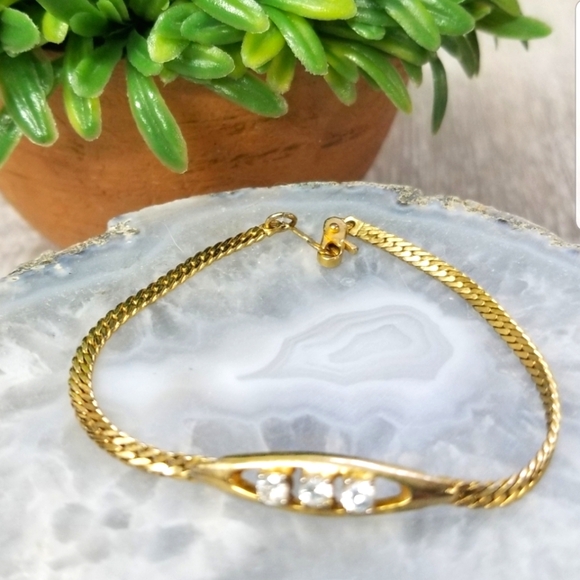 Jewelry - Beautiful Vintage Bracelet